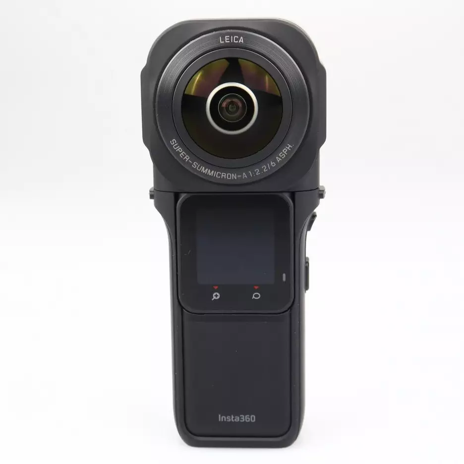 Insta360 One Rs 1