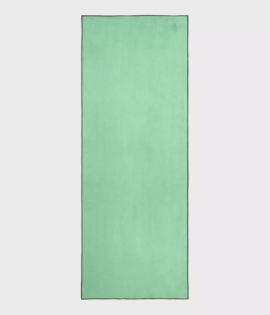 Manduka Equa Mat Towel  Joogamattopyyhe Green Ash