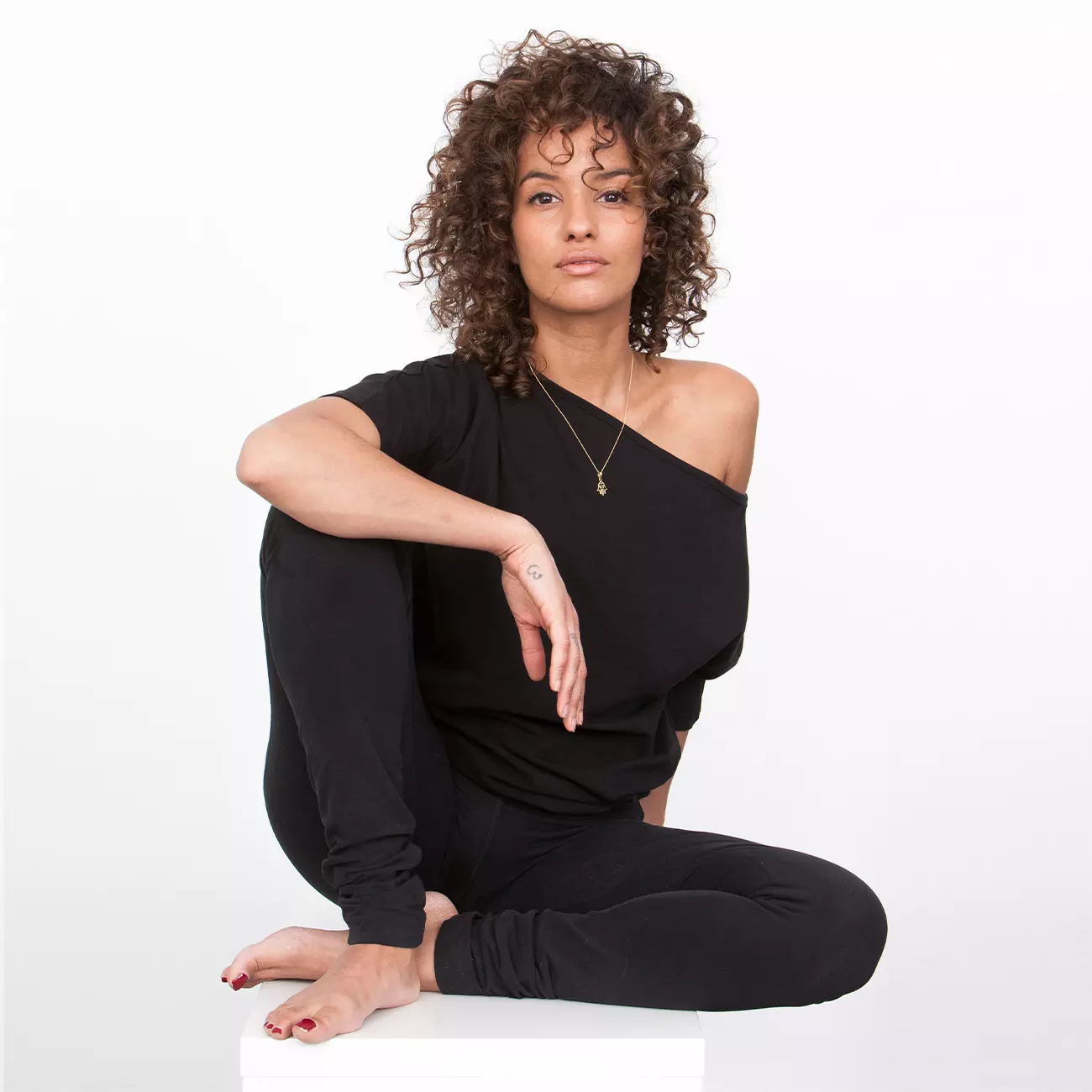 Urban Goddess Bhav Yoga Tunic -Joogatunika Urban Black
