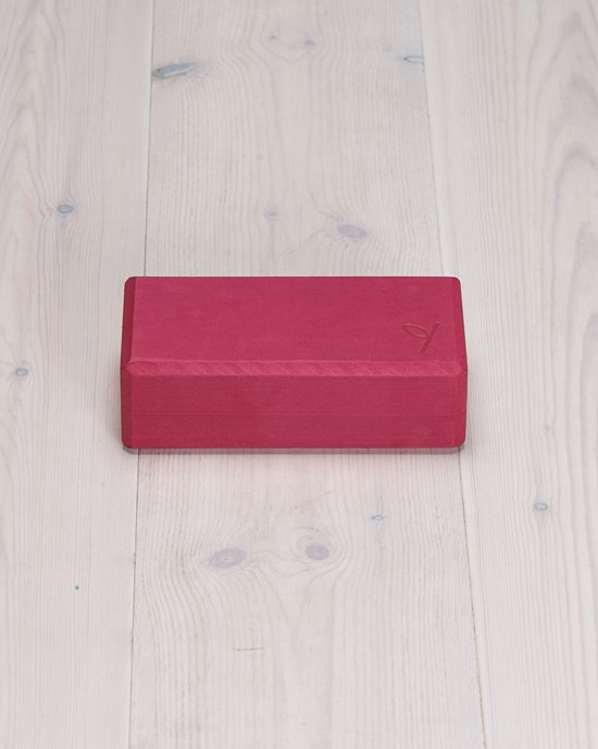 Yogiraj Foam Block -Joogatiili Rasberry Red