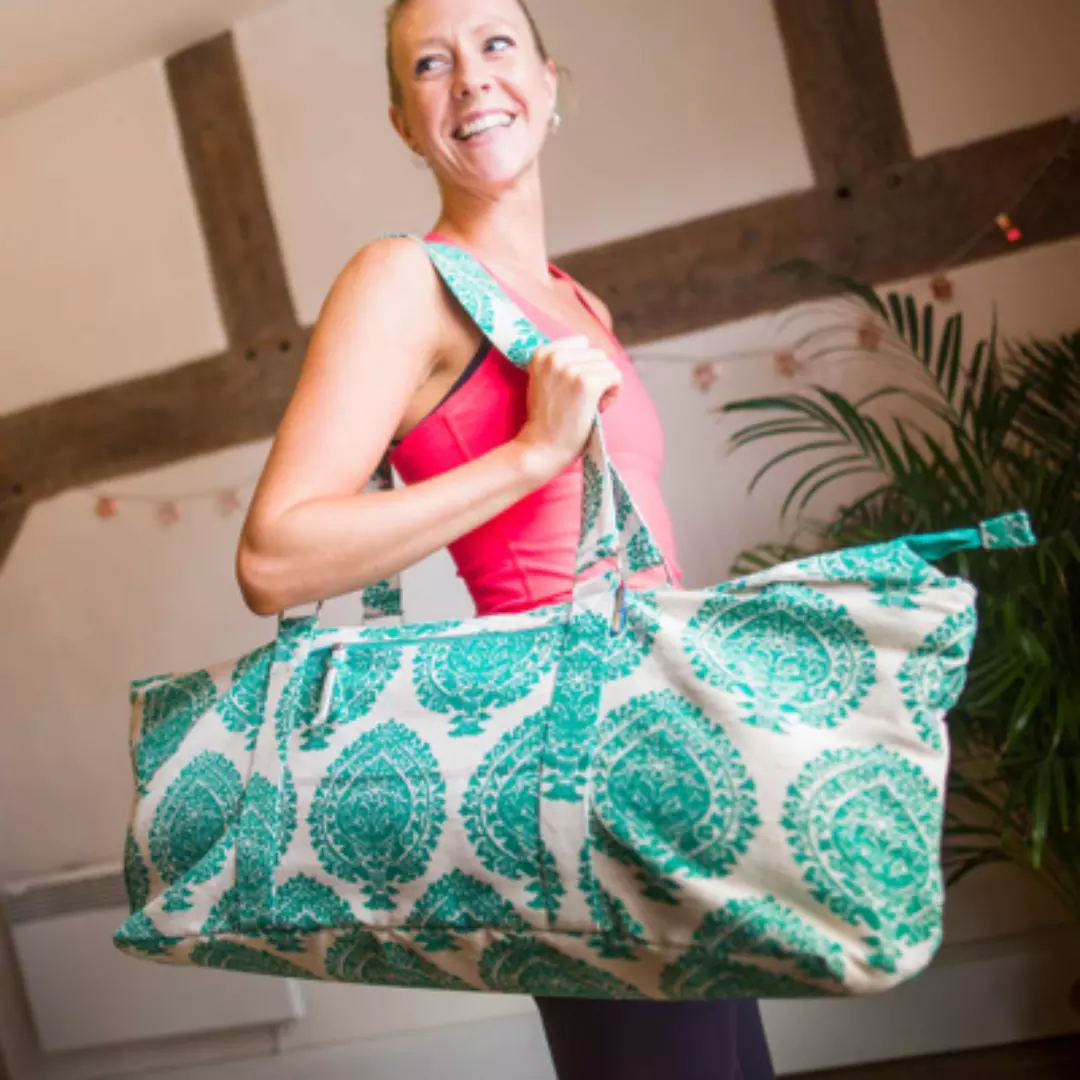 Yoga Mad Deluxe Yoga Prop -Mattokassi 2 Väriä