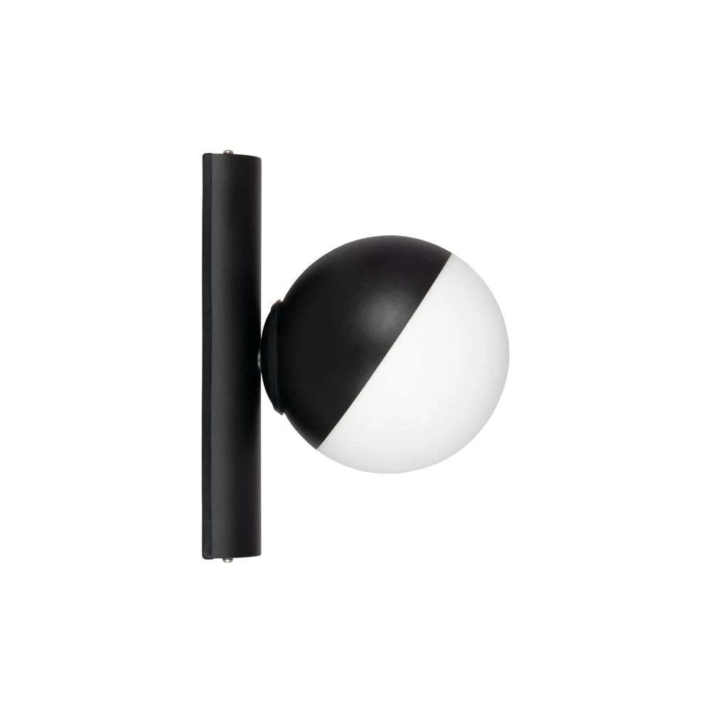 Contur 15 Seinävalaisin Ip44 Musta/Valkoinen   Globen Lighting