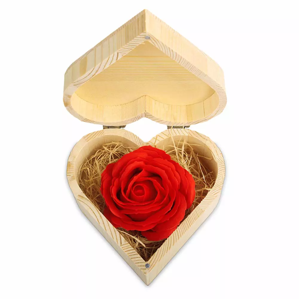 Red Soap Rose Heart Box 04469