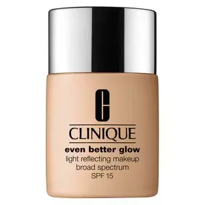 Clinique Even Better Glow Light Reflecting Makeup Spf15